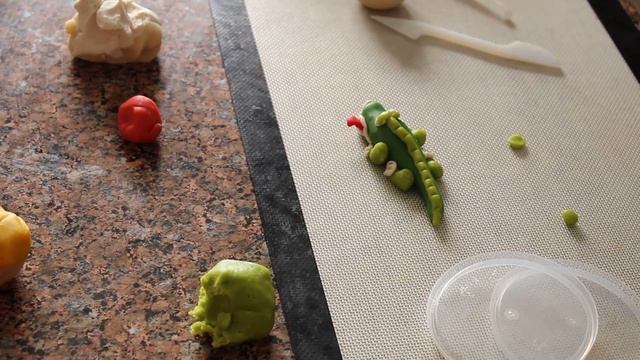 Быстрая лепка из марципана смотреть онлайн