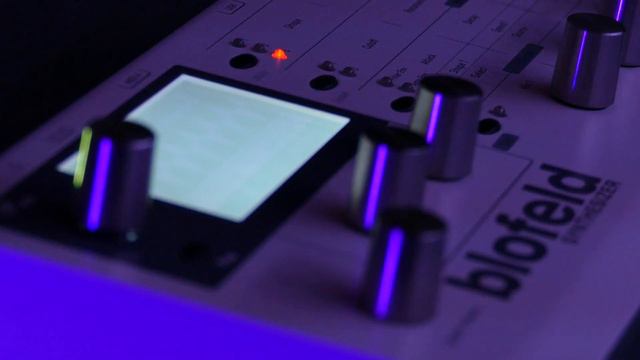 [demo] 128 Blofeld Wavetable Sounds смотреть онлайн
