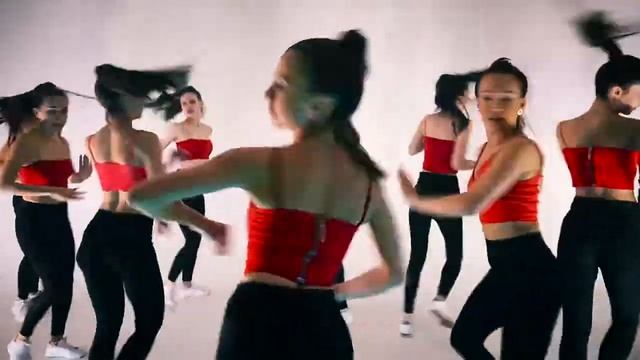 Сальса от горячих девочек Vegas studio / снимаю как профи монтирую как пойдет )) смотреть онлайн