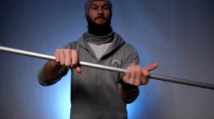 как быстро крутить палку одной рукой