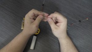 Самый простой монтаж зимней удочки своими руками.