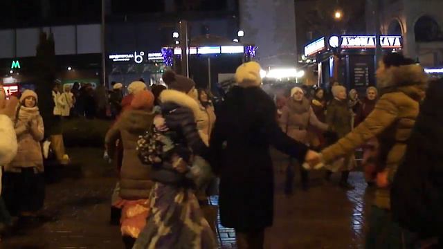 Кришнаиты дают жару поют и танцуют смотреть онлайн