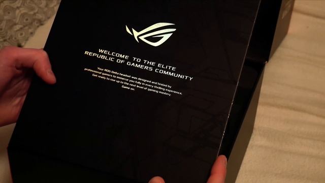 Asus Rog Delta ? UNBOXING & mini review смотреть онлайн