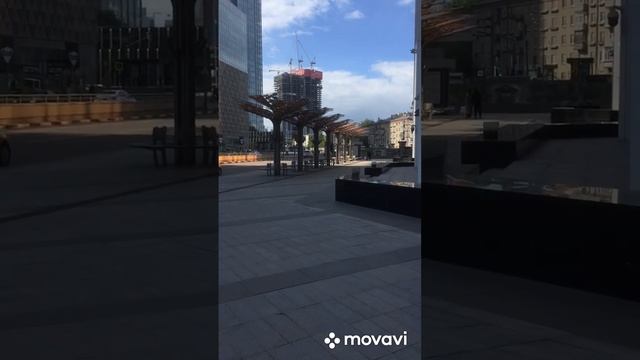 Меркурий Тауэр — самый яркий небоскреб Москва-Сити. По праву может называться золотом Сити . смотреть онлайн