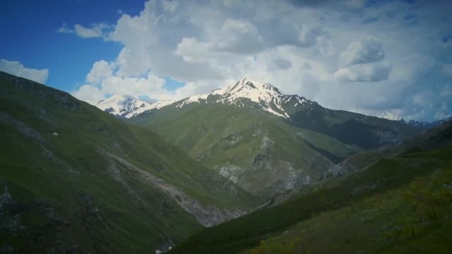 On the Edge of the Snow - A Documentary (A Long Draft Trailer) смотреть онлайн