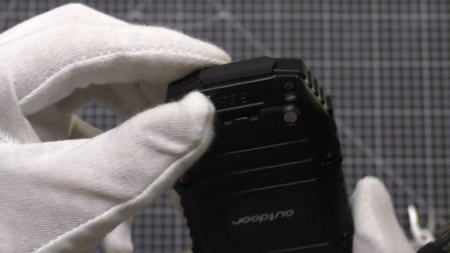 Кнопочный Противоударный iOutdoor T1 с Защитой IP68 от Воды с AliExpress смотреть онлайн