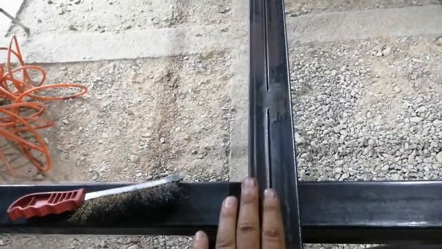 Откатные ворота с направляющей из уголка. смотреть онлайн