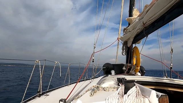 Первый выход в море. Тест драйв Granada 35 смотреть онлайн
