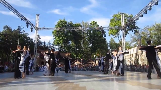 Вальс Мелодия души 06.05.2017. гимназия 62, Харьковский вальс-2017 смотреть онлайн