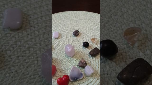Гадание на камнях❗ Что мне нужно знать прямо сейчас❓ смотреть онлайн