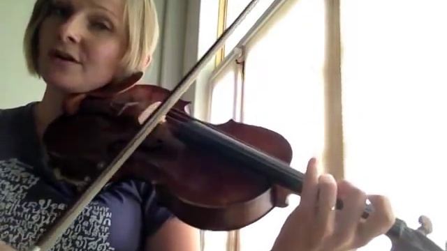 How to play a roll - Irish Fiddle Tutorial смотреть онлайн