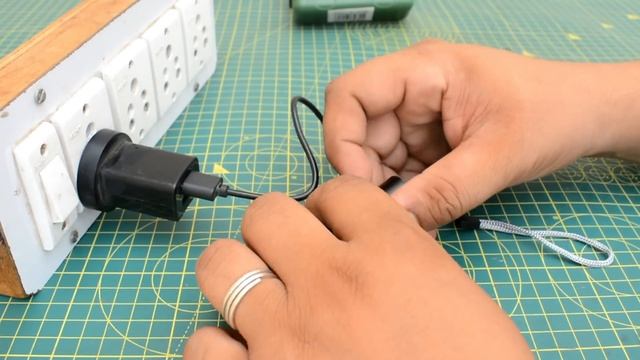 1 KM Distance Torch Rechargeable light | Super Bright Mini Led Flash Light | EMERGENCY led Torch смотреть онлайн