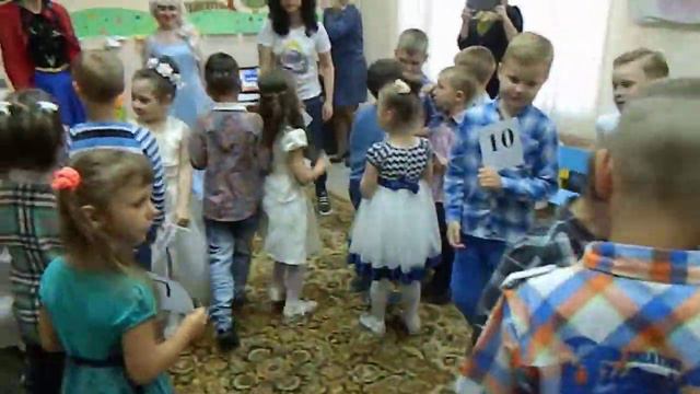 СЕМЕЙНЫЙ ЦЕНТР "ПЛАНЕТА ЗНАНИЙ". ВЫПУСК 2017 смотреть онлайн