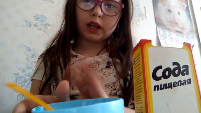 Слайм из жидкого мыла воды и соды смотреть онлайн