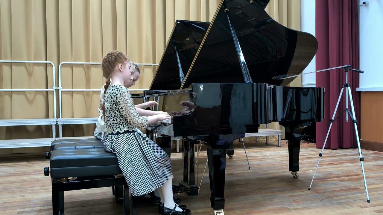 18. С. Соснин «Солнечная капель». Исп. Кислова Екатерина, Коврижкина Ксения, Трушина Софья смотреть онлайн