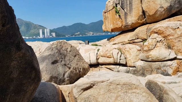 Отпуск во Вьетнаме)) смотреть онлайн