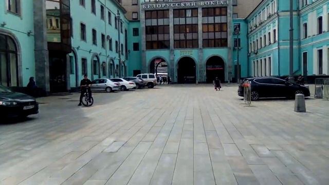 Площадь у Белорусского вокзала и электрички на Одинцово смотреть онлайн