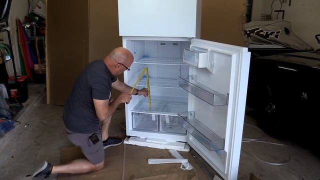 Hisense Refrigerator HRT180N6AWD unboxing and setup смотреть онлайн