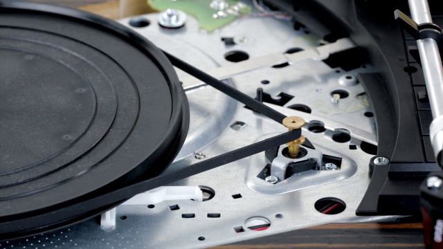 Gramofon automatyczny Rekkord F400 смотреть онлайн