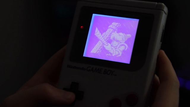 PLAYING FORTNITE ON A GAMEBOY?? смотреть онлайн