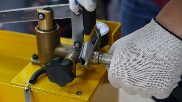 Как работает опрессовщик систем отопления. смотреть онлайн