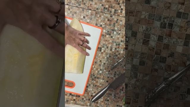 Нарезаем красиво дыню смотреть онлайн