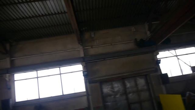 Заканчиваем сборку погрузчика Кировец К 701 из Кукморского района Обзор сборочного цеха смотреть онлайн