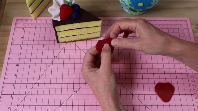 How to Sew a Cake Slice Pincushion || FREE PATTERN || Full Tutorial with Lisa Pay смотреть онлайн