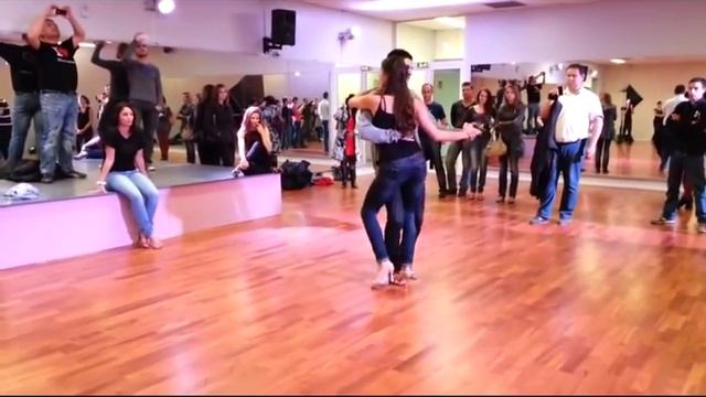 Anne Sophie & Nima (France) - Kizomba - Nelson Freitas - Spjam Dint Nhas Oi смотреть онлайн
