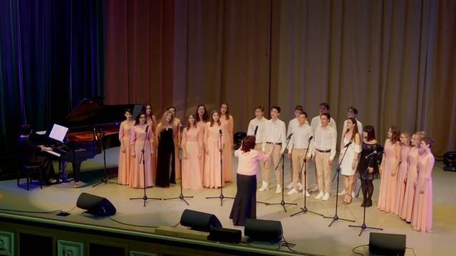 Старший хор "Галактика" "Вдоль по улице метелица метет" смотреть онлайн