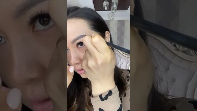 помадка для бровей от ФАБЕРЛИК смотреть онлайн