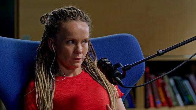 Smart home. Облік фінансів. Як (не) треба проходити інтервʼю? It's raining cats & dogs 28 смотреть онлайн