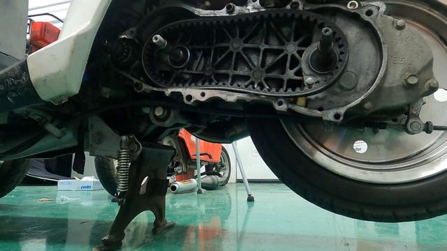 CVT EXPLAINED (our Aero 50 gets the CVT MAXED OUT) zx pulley install смотреть онлайн