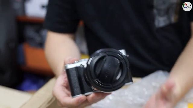 Khui thùng máy ảnh cũ: Hàng rất nhiều Fujifilm, Sony, Olympus, Lumix, Handycam смотреть онлайн