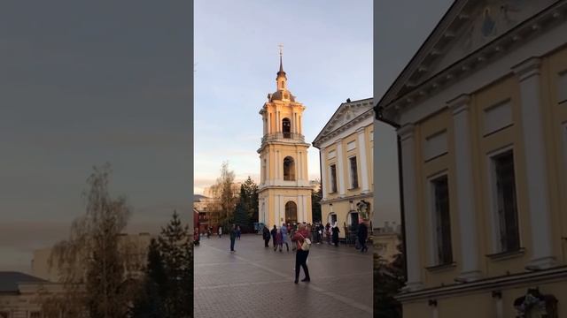 Очередь к Матроне Московской смотреть онлайн