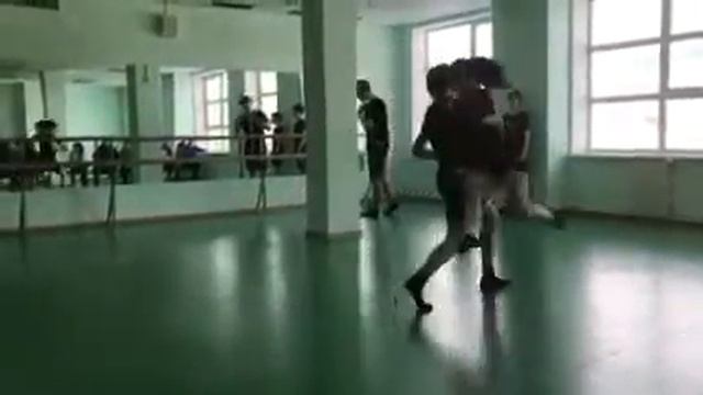 Модерн.Открытый урок.Дуэт Алёны и Степы(часть 19)31.03.18 смотреть онлайн