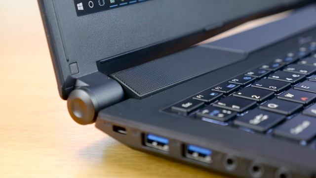 PCSpecialist Optimus VII (Clevo N150RD) Review - An Excellent Option смотреть онлайн
