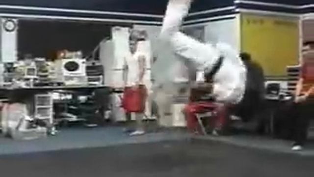 жестокая акробатика смотреть онлайн