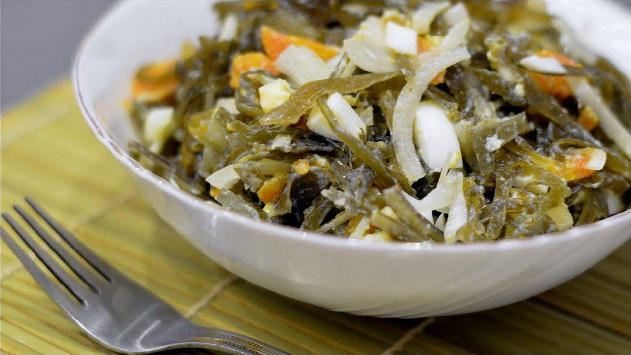 Салат из морской капусты с яйцом - очень полезный и вкусный салат! смотреть онлайн