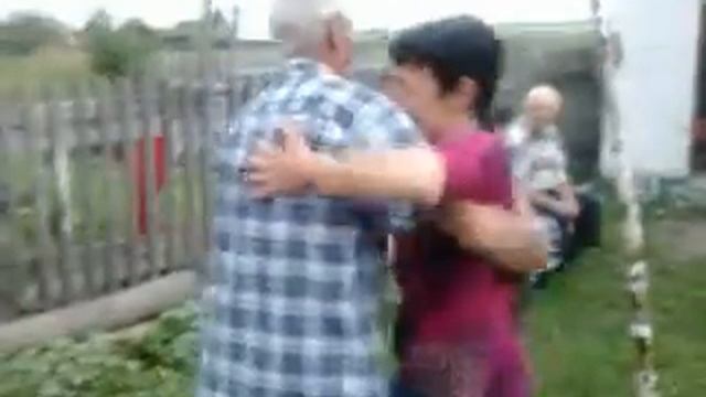 прикол белый танец смотреть онлайн