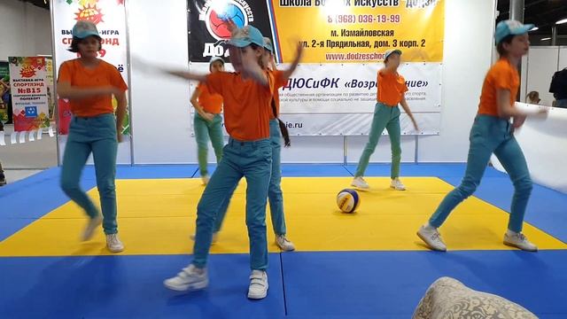 Детский хореографический коллектив "Солонка" - "Танцуй с нами" смотреть онлайн