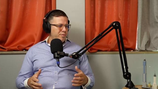 The MHP Exchange Podcast Eps | 4 Should you Buy in a Small or Big Market? смотреть онлайн