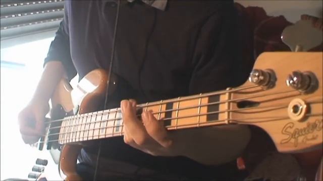 Mexicola - QOTSA Bass Cover смотреть онлайн