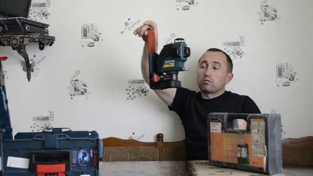 Лазерный нивелир Bosch GLL 3-80 P смотреть онлайн