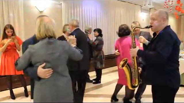 Валерий Пашкевич на саксофоне смотреть онлайн
