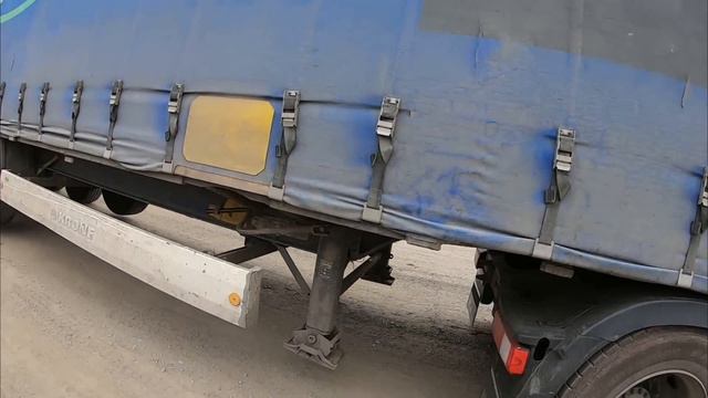 Братишки кинули меня на стоянке... смотреть онлайн