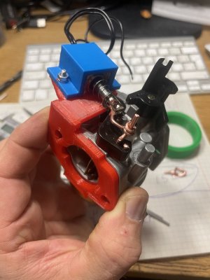 Управление с помощью электромагнита заслонкой карбюратора P19 для бензогенератора Carver ppg 3900ae