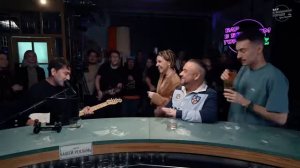 Поёт Азамат Мусагалиев - Чё -то