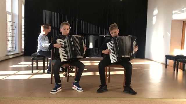 В Мотов « Весёлый танец» смотреть онлайн