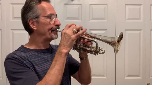 Rare 1909 Conn A/Bb Perfected Wonderphone Cornet. Made in Elkhart, Indiana. Playing in A, Bb and B смотреть онлайн